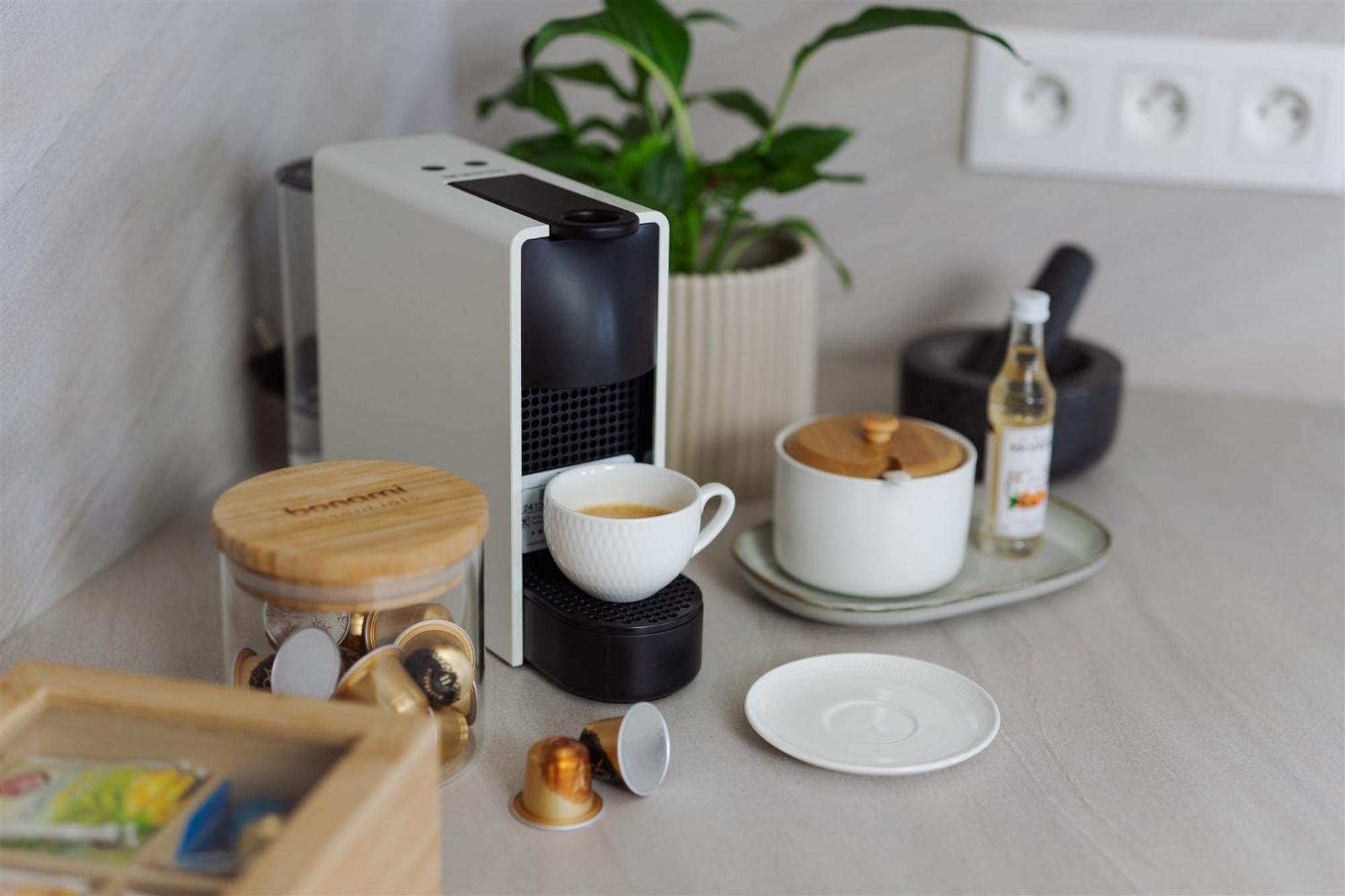 Good Vibe Studio Near Metro - Garage, Air-Conditioning, Vinyl Player Praga Esterno foto